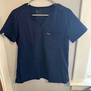 Small navy figs scrub top